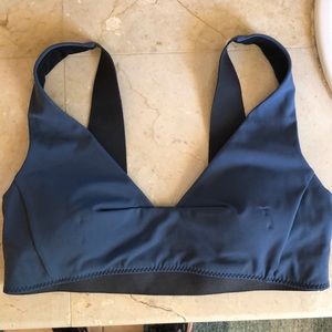 EIC lululemon sports bra. Size S.